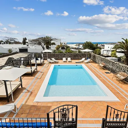 Apartament Home2book Alma Atlantica, Casa & *