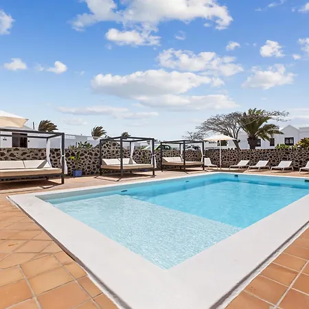 Home2book Alma Atlantica, Casa & Apartment Playa Honda (Lanzarote)