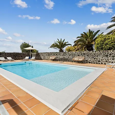 Home2book Alma Atlantica, Casa & Apartment Playa Honda (Lanzarote)