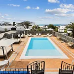 Appartement Home2book Alma Atlantica, Casa & *