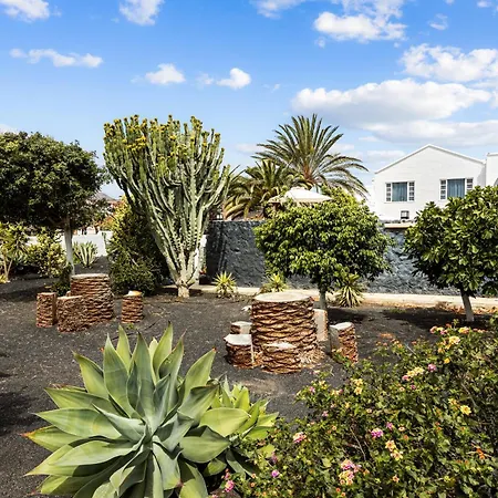 Home2book Alma Atlantica, Casa & Playa Honda (Lanzarote)